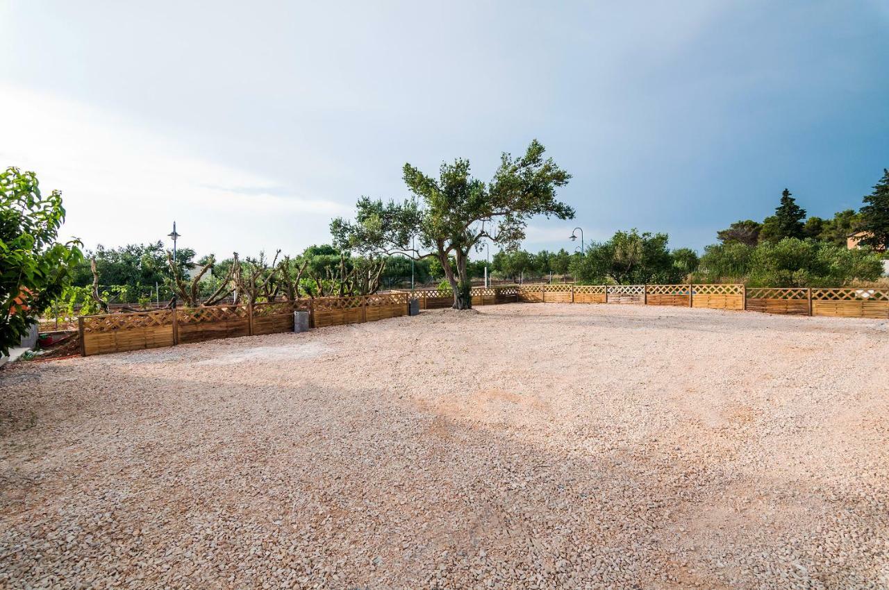 Camp San Antonio Hotel Biograd Na Moru Luaran gambar